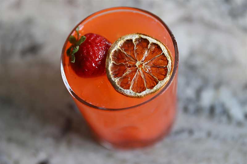 Vodka strawberry lemonade cocktail drink recipes for the 4th of July 
