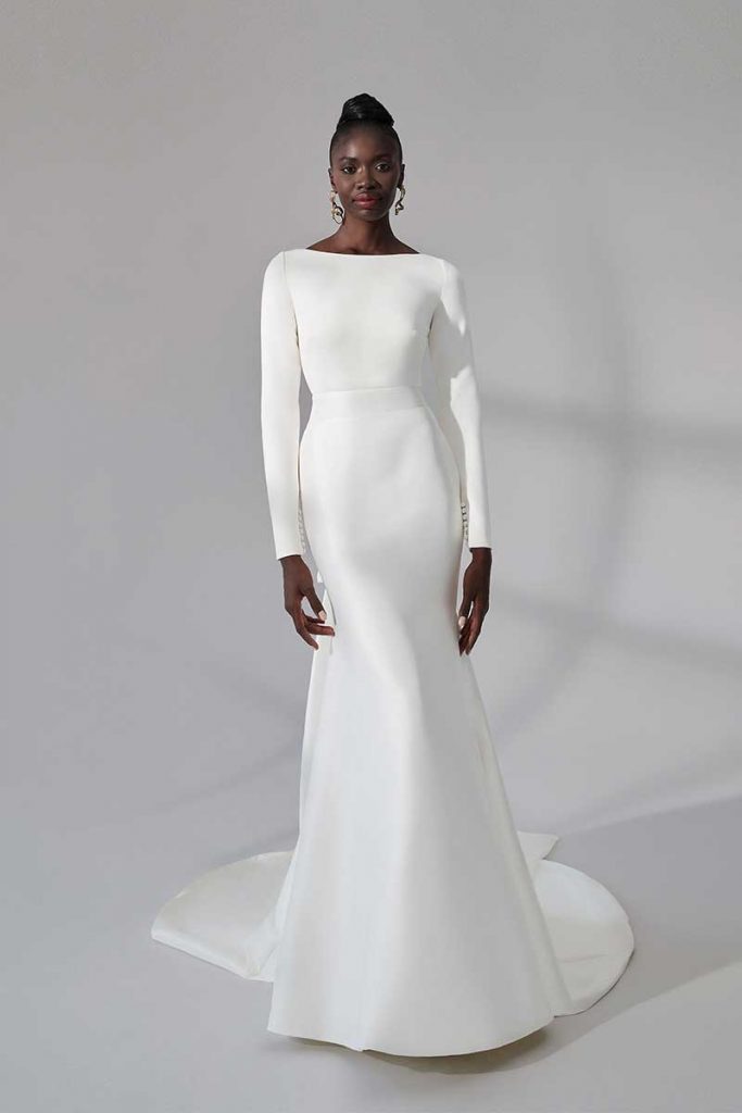 2021 bridal fashion trends long-sleeve wedding dress