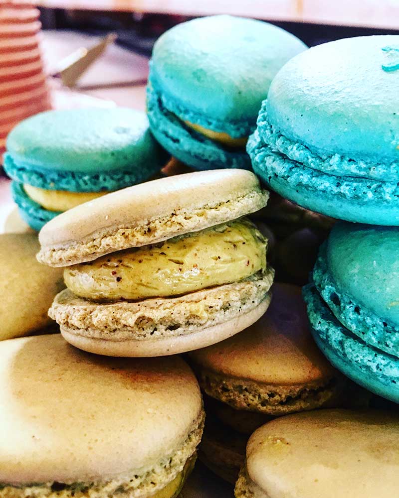 Must have dessert for fall weddings Macarons