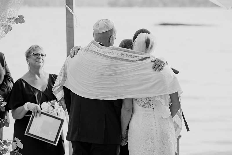 Bride and groom incorporate culture into weddings with Jewish ceremony
