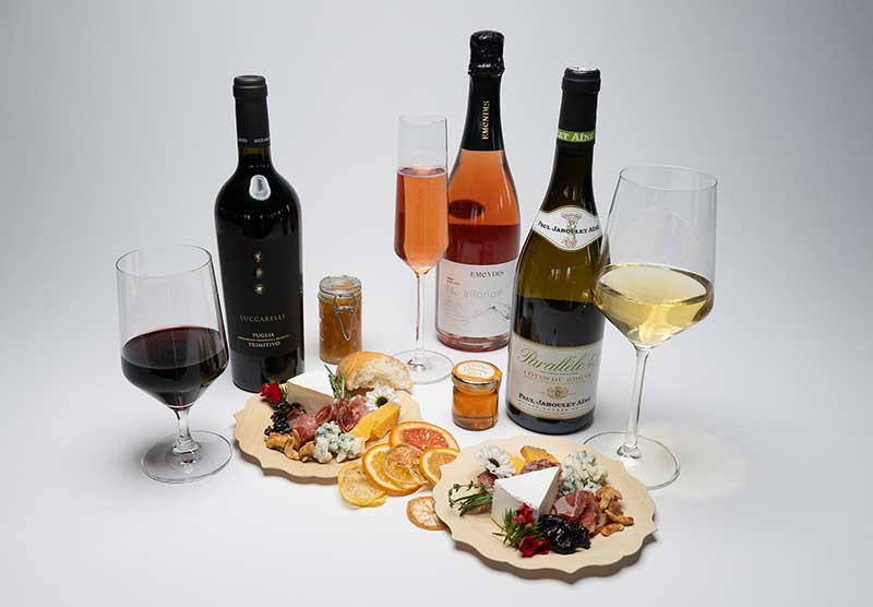 Wine and cheese pairing experiences for Valentine's Day