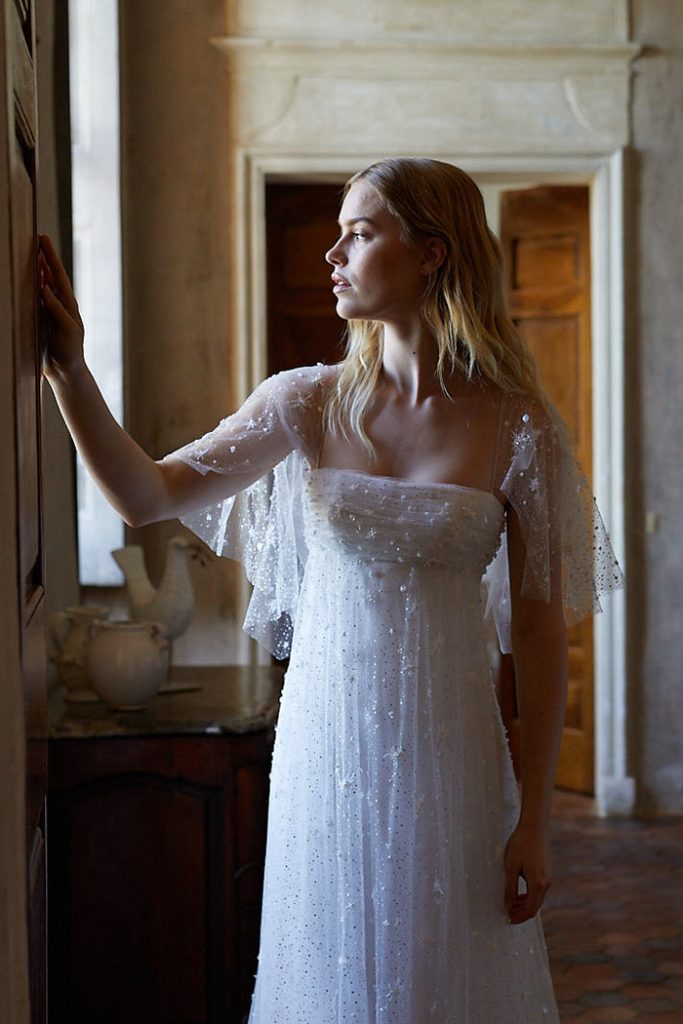 Polka dot wedding dress with wide sleeves 