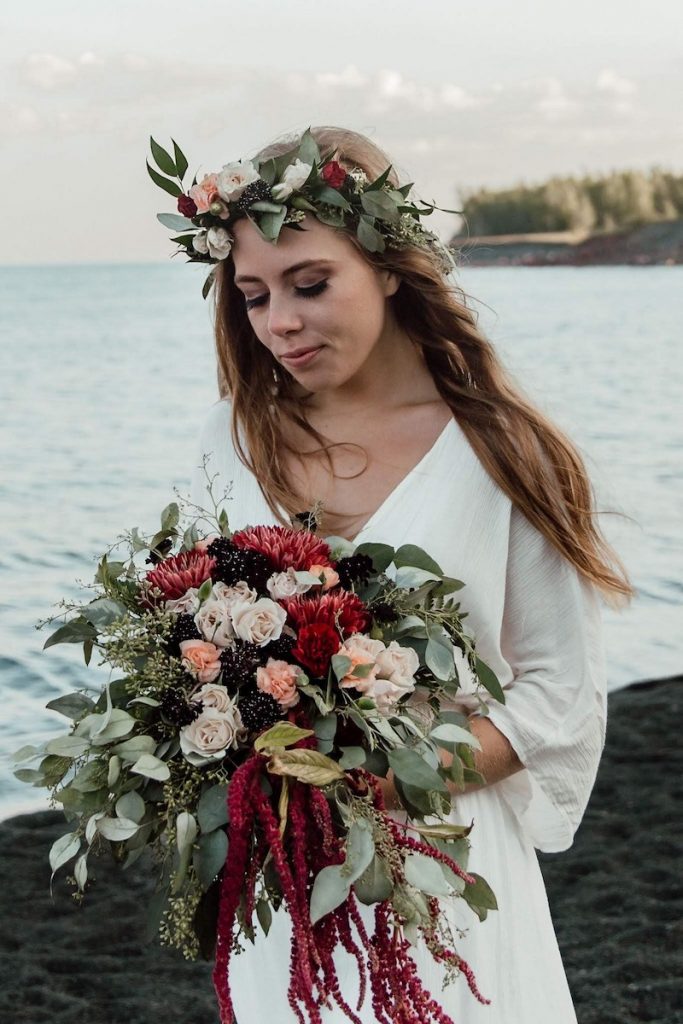 Minnesota north shore elopement bouquets for your fall wedding