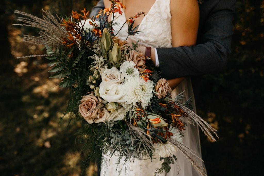 Fall wedding color ideas for floral in a boho bouquet